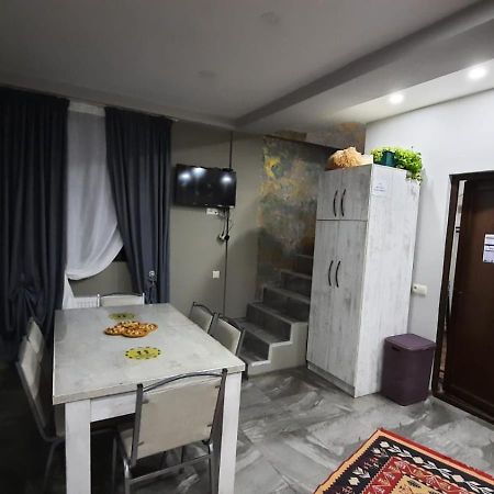 Cottage In 구다우리 외부 사진